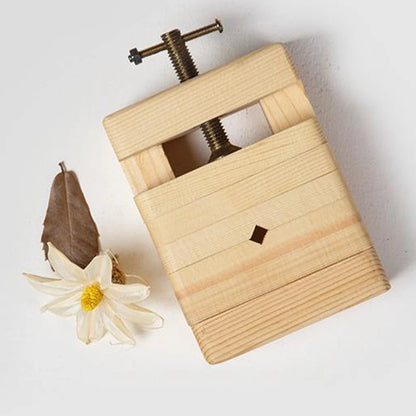 Universal Mini Drill Press Vise Clamp Table Bench Vice for Jewelry Walnut Repairing Clip On DIY Sculpture Craft Carving Bed Tool