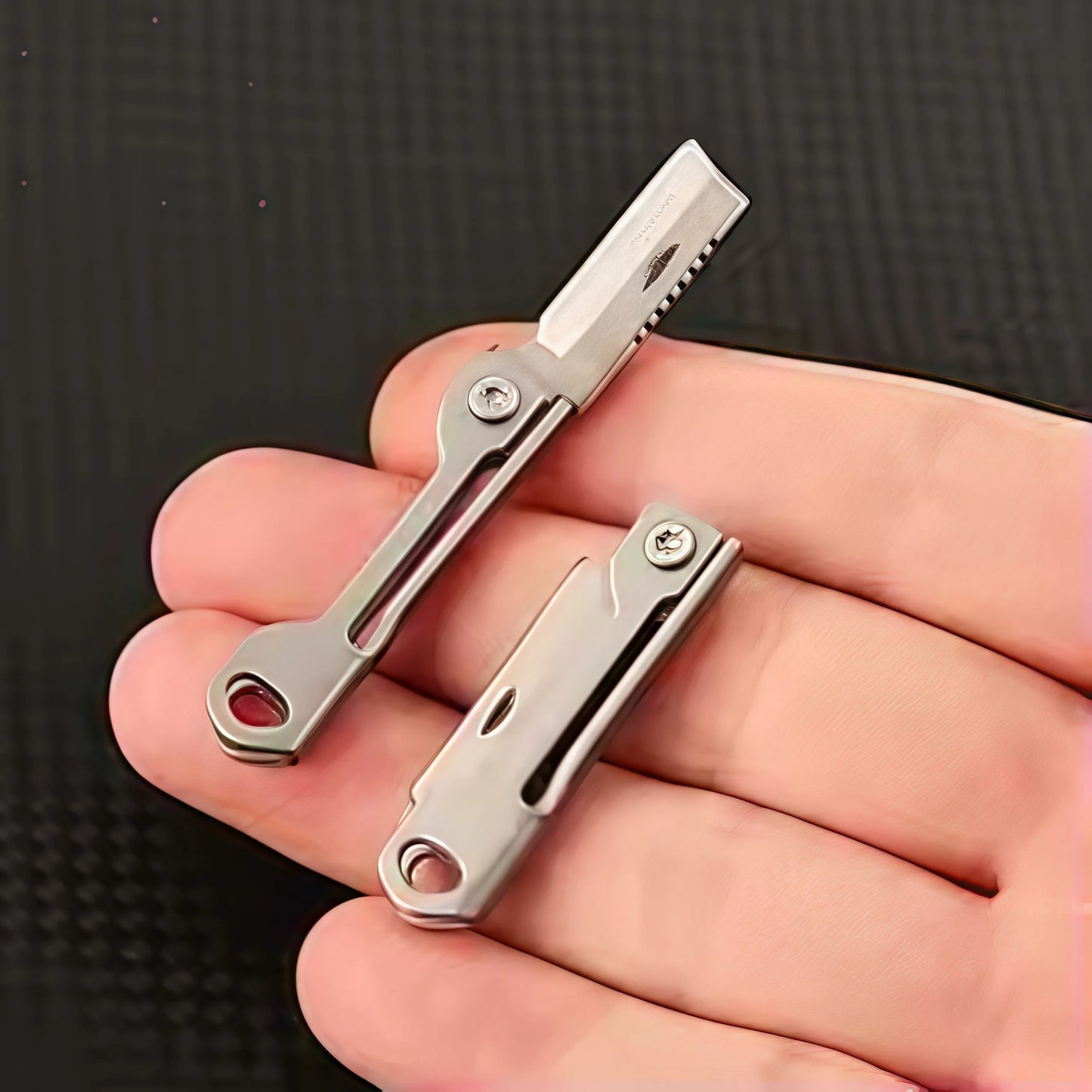 1Pc Stainless Steel Mini Folding Knife -