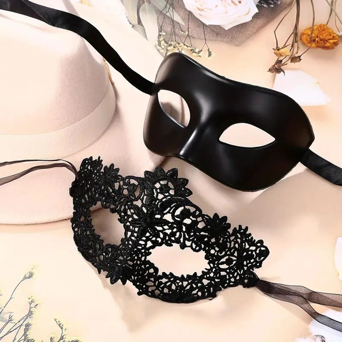 2pcs Elegant Black Lace Masquerade Mask Set for Couples -